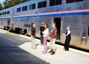 We love traveling by train! Preferably for days. Like here, when we’re taking the Empire Builder from Chicago to Seattle for 49 hours. You just relax and watch the scenery, meet with exciting people and are called upon when it’s time to eat! What could be better?