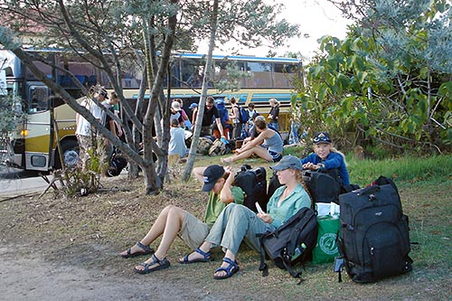 Soon on the road again. Waiting for the bus in Australia, to take us from Byron Bay to Brisbane, just 14 hours down the road.