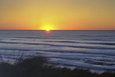 sunset We saw this fantastic sunset at the beach in Newport, Oregon, USA